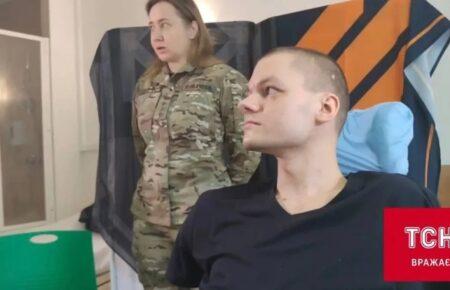 Голова НБУ з представником «ПриватБанку» вибачилися перед ветераном, якому не видали картку через втрату рук