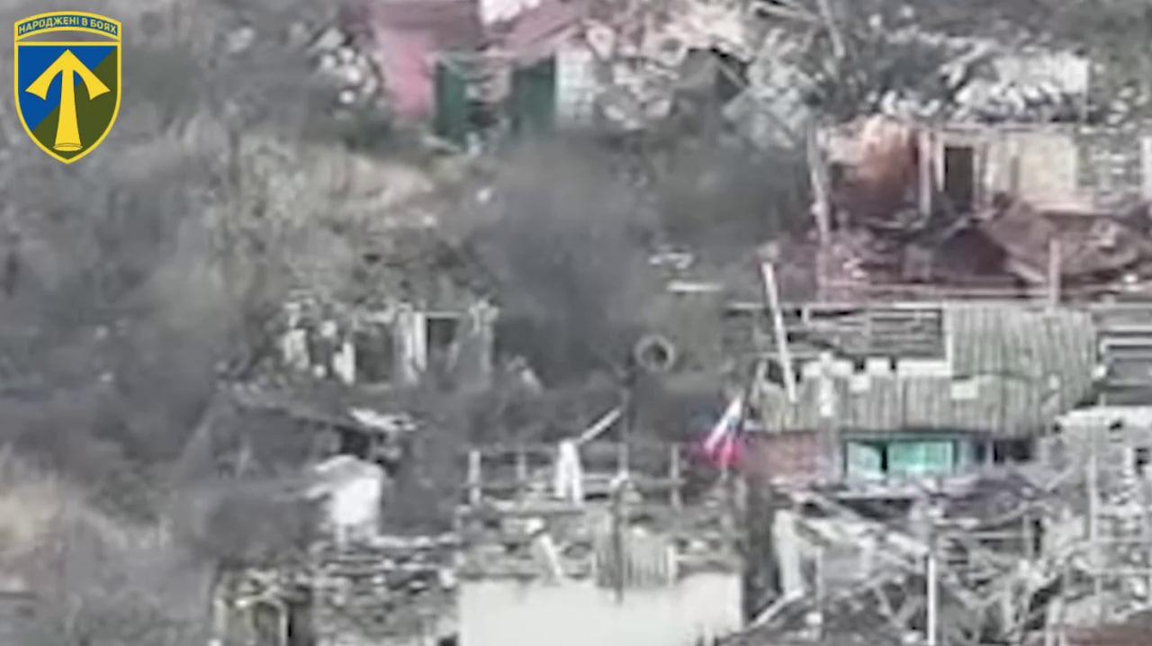 Вони відправили їх на смерть: речниця 57 бригади про росіян, які нахабно спробували повісити свій прапор у Вовчанську