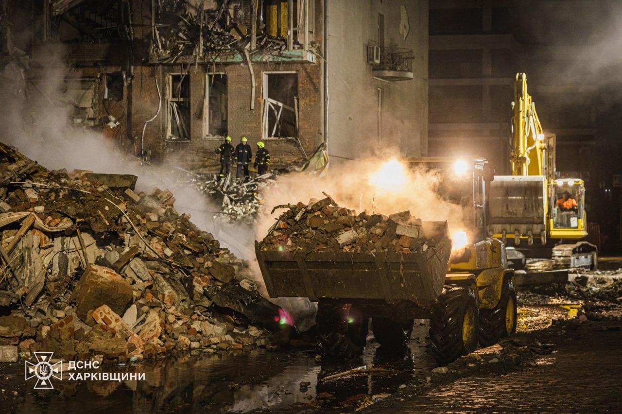 Обстріл Харкова: під завалами можуть перебувати ще п’ятеро людей