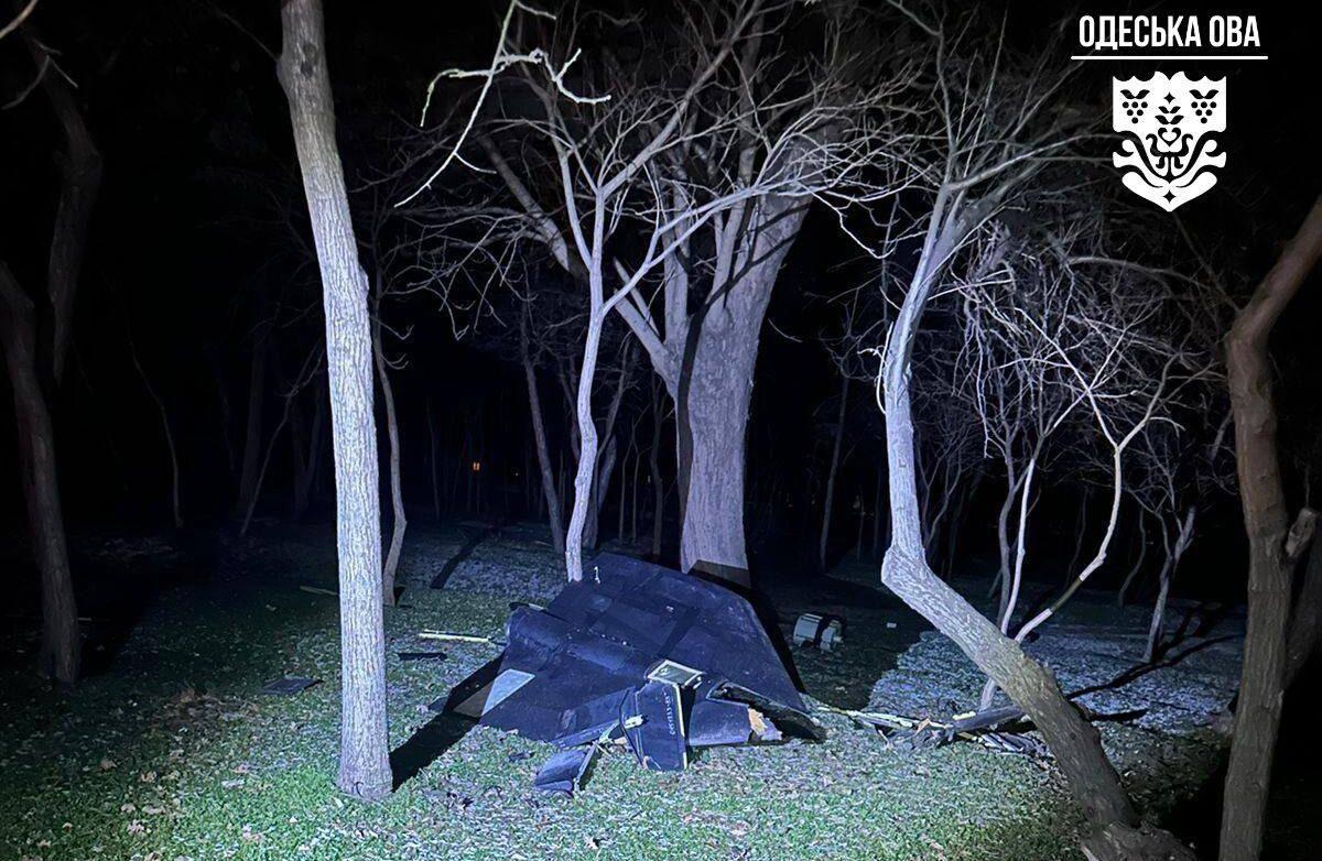 Одеса знову зазнала атаки російських безпілотників: є постраждалі