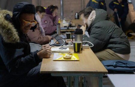 300 київських багатоповерхівок залишаються без опалення шосту добу після російського обстрілу