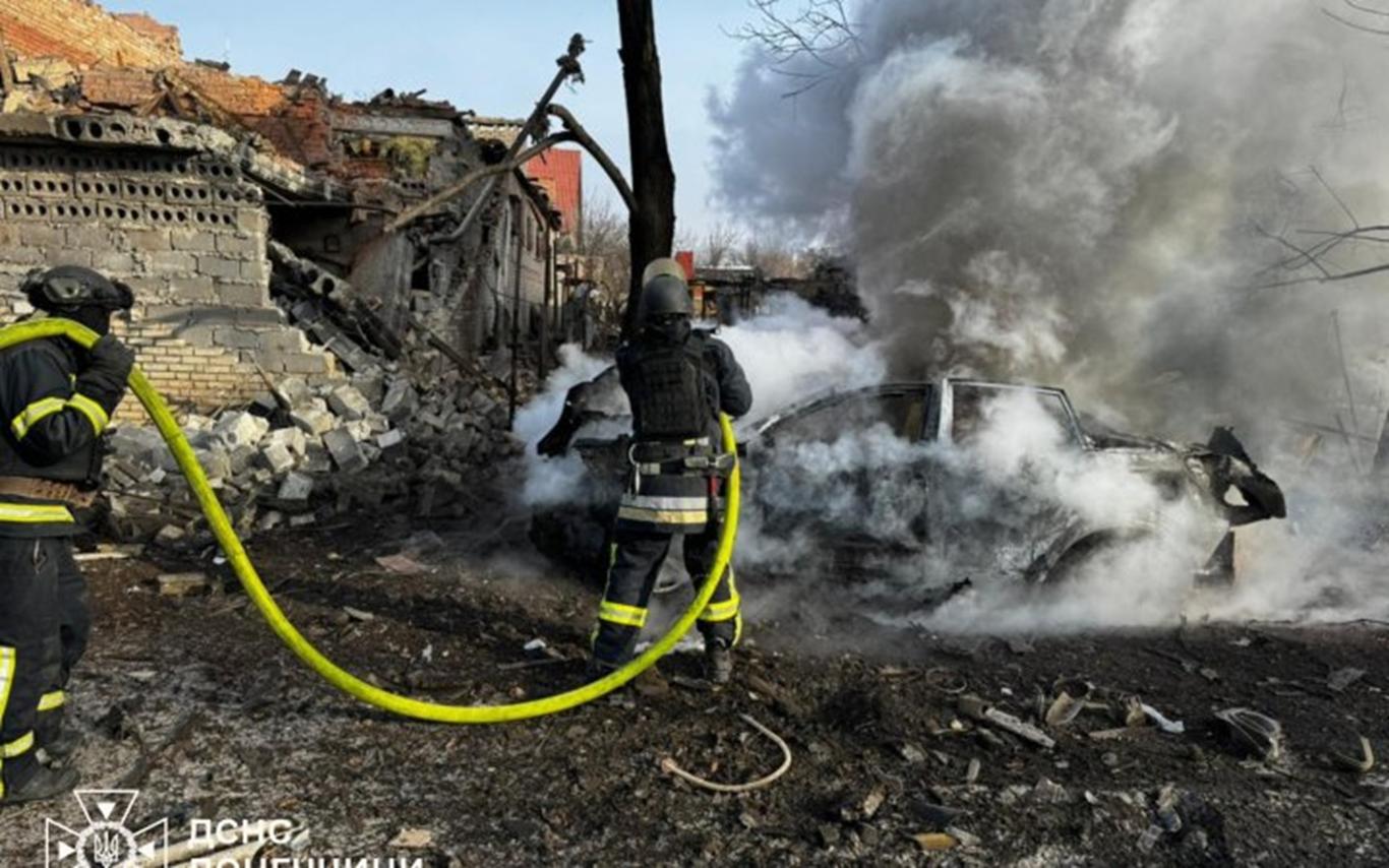 Росіяни скинули авіабомби на Краматорськ, загинула жінка