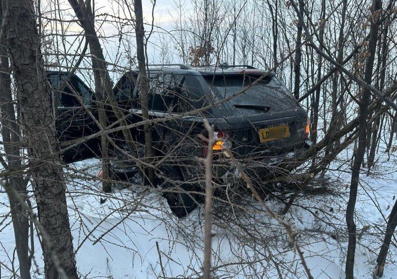 ДПСУ: На Буковині водій позашляховика травмував прикордонника під час спроби прориву кордону (ВІДЕО)