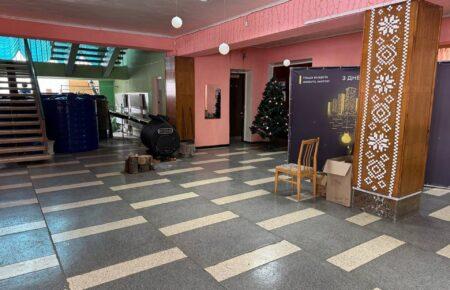 Зеленодольськ на Дніпропетровщині залишився без опалення, комунальники зливають воду з теплових мереж