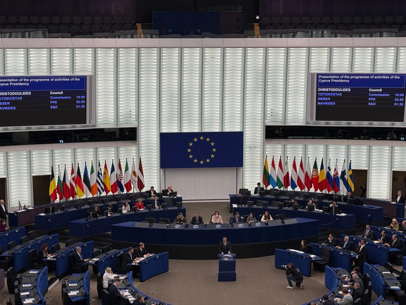 «Силою не можна перекроювати кордони в Європі» — президент Кіпру заявив про підтримку України