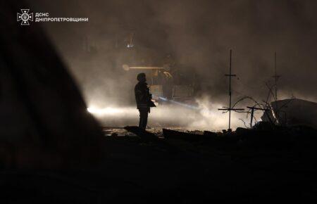 Дніпропетровщина вночі була під масованою атакою: є постраждалі та руйнуваня