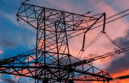 У низці областей знову аварійні відключення