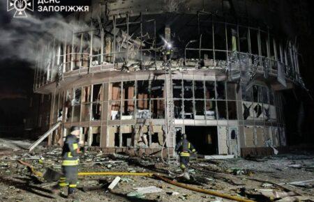 Запоріжжя зазнало масштабної дронової атаки, пошкоджено магазин JYSK (ФОТО)