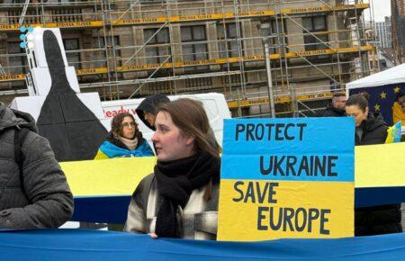 У Брюсселі відбулася акція «Пам’ять зобов’язує» до роковин повномасштабної війни