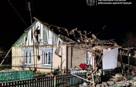 Унаслідок ворожого обстрілу Запорізького району поранені 4 людей, серед них — дитина