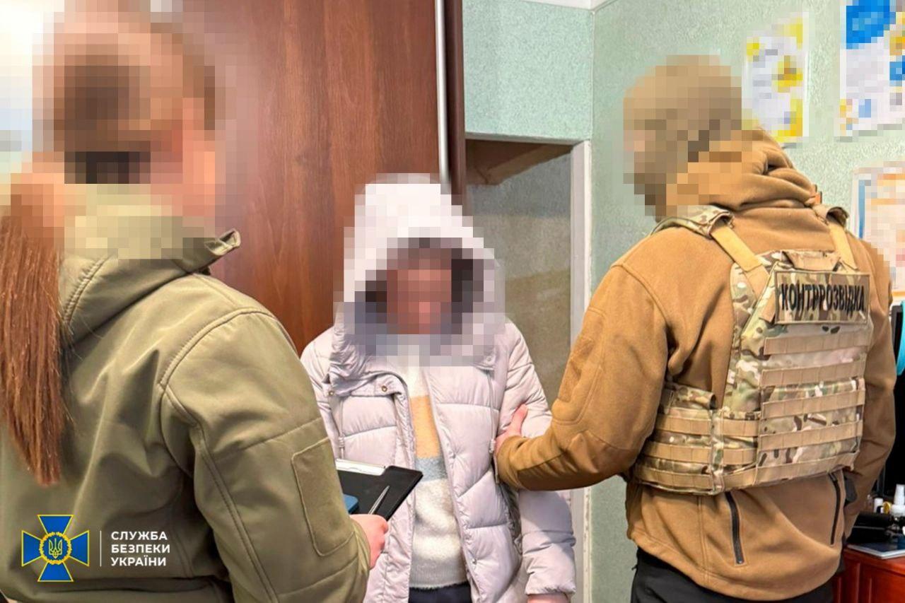 СБУ затримала продавчиню магазину на Сумщині за корегування російських ударів