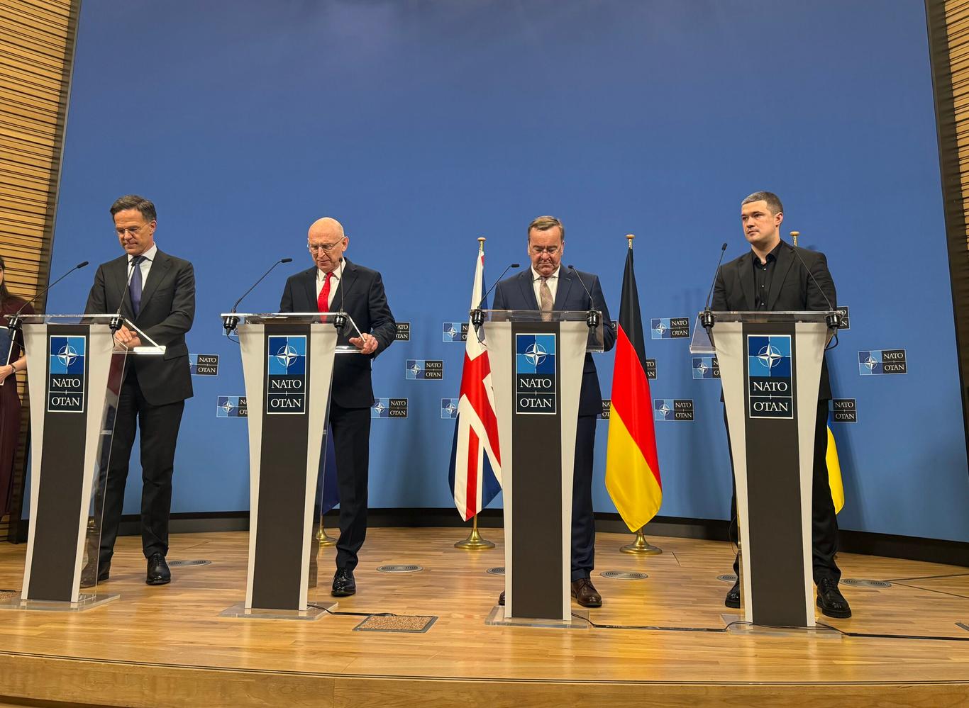 $35 млрд допомоги і ракети-перехоплювачі: підсумки «Рамштайну» у Брюсселі