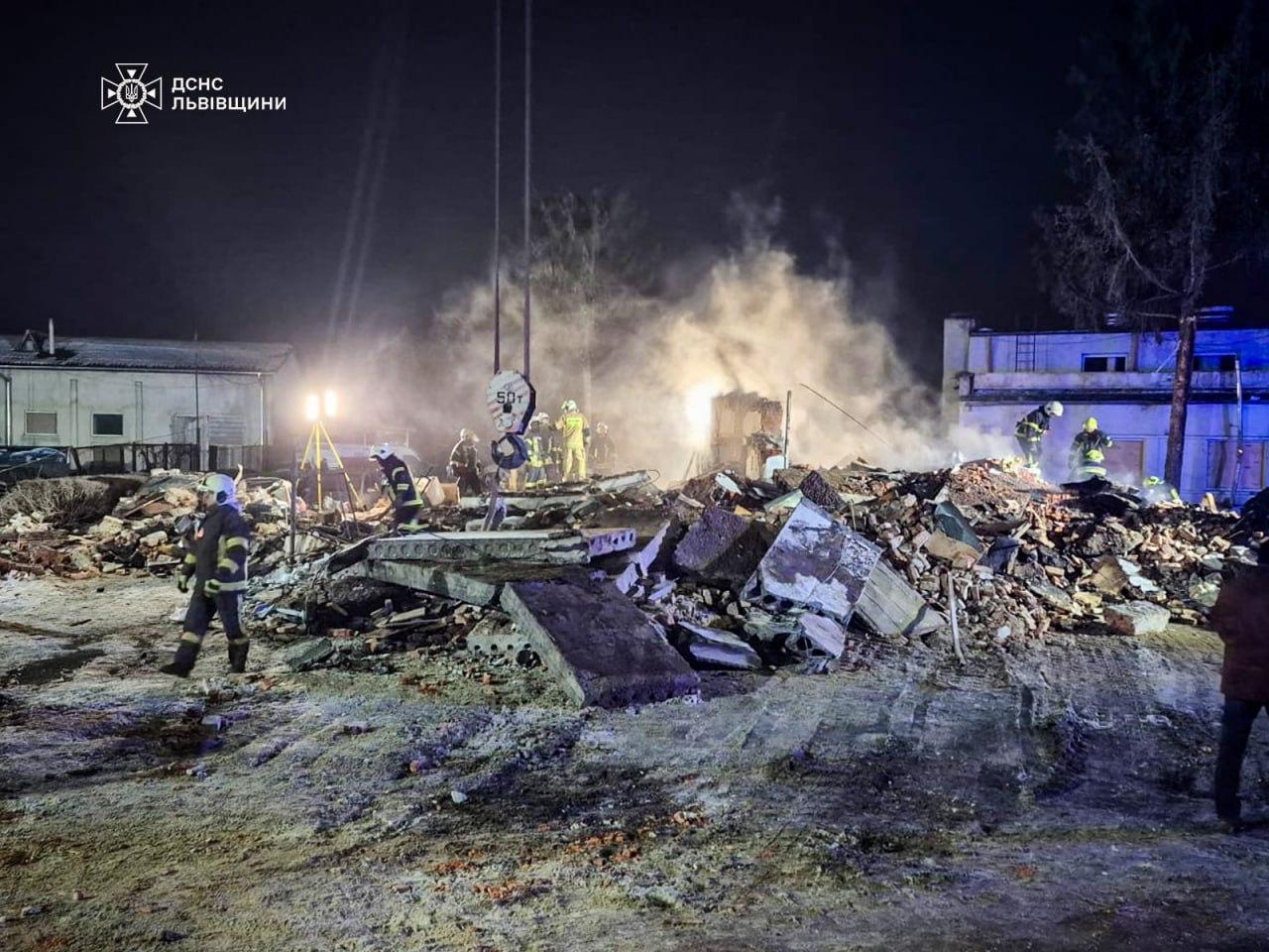 У Дулібах на Львівщині стався вибух: загинув чоловік, ще 3 в лікарні