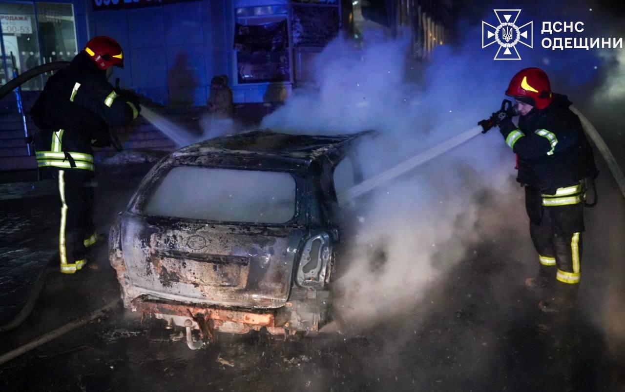 Росіяни вдарили по Одесі: є загиблий і поранені