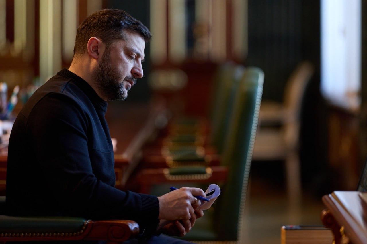 Шість населених пунктів Херсонщини перебувають у важких енергетичних умовах, — Зеленський