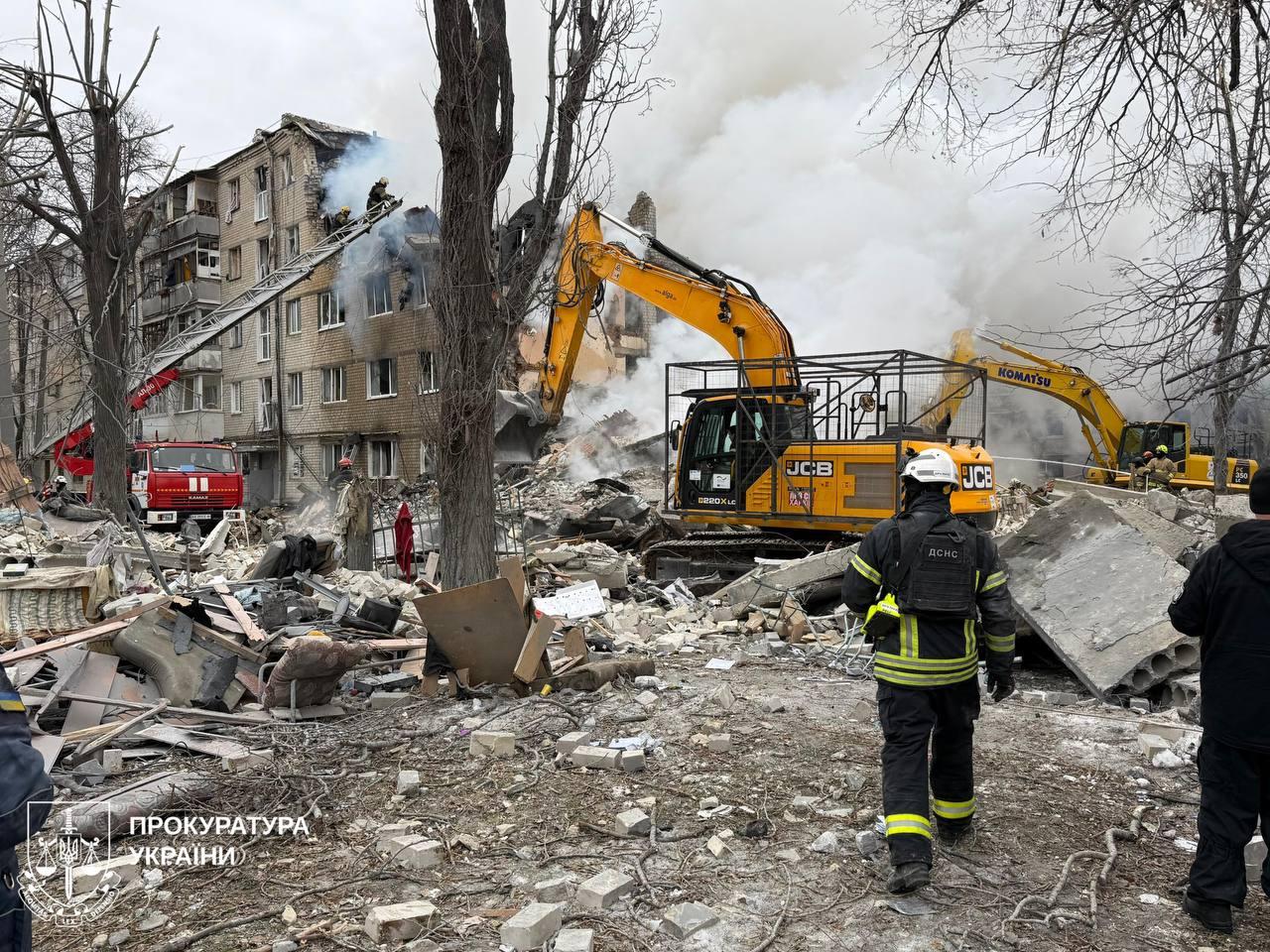 Атака на Харків: на місці нічного ракетного удару знайшли фрагменти тіла ще однієї людини — Терехов