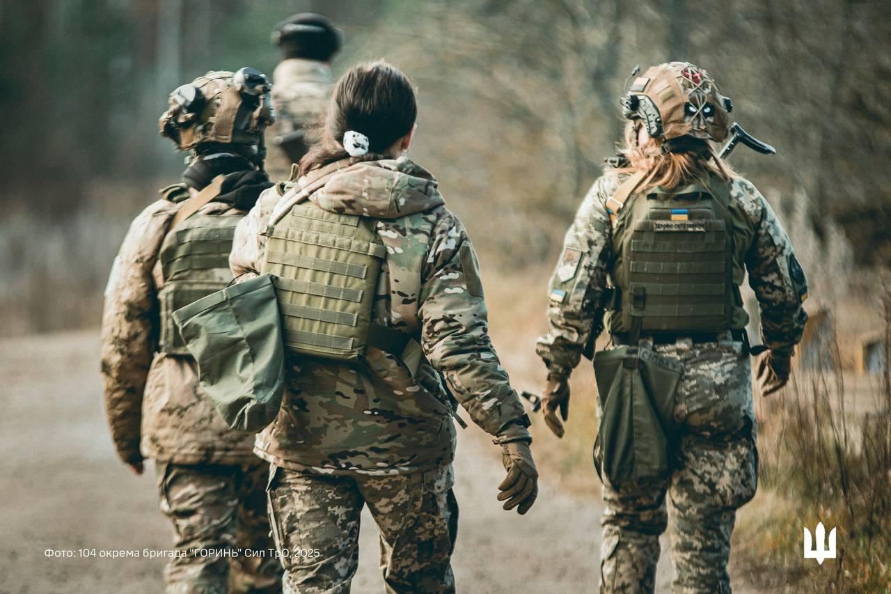 Сирський: За 12 років збройної агресії РФ проти нашої держави 1705 військовослужбовиць ЗСУ отримали нагороди