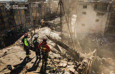 У Харкові тривають пошуково-рятувальні роботи на місці російського удару в ніч на 7 березня