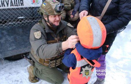 Закон про обов’язкову евакуацію: чи погоджуються батьки вивозити дітей із Донеччини