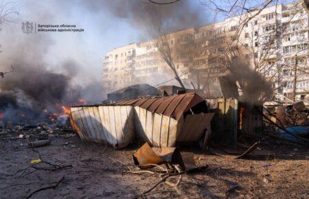 Упродовж доби окупанти завдали 735 ударів по 43 населених пунктах Запорізької області: є загиблі та постраждалі