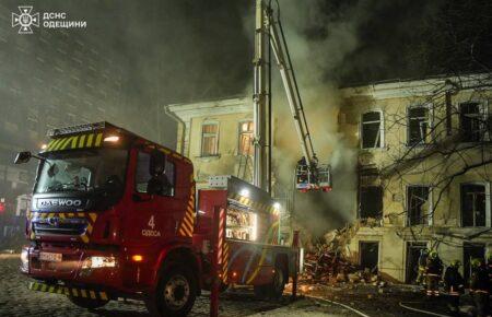 Окупанти атакували житлові квартали Одеси: є постраждалі
