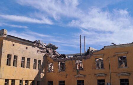 Щонайменше 3 людини загинули і 7 поранені внаслідок удару по Краматорську