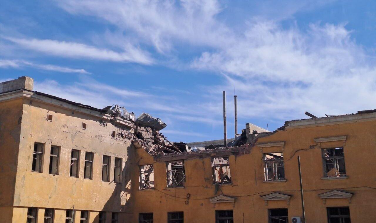 Щонайменше 3 людини загинули і 7 поранені внаслідок удару по Краматорську