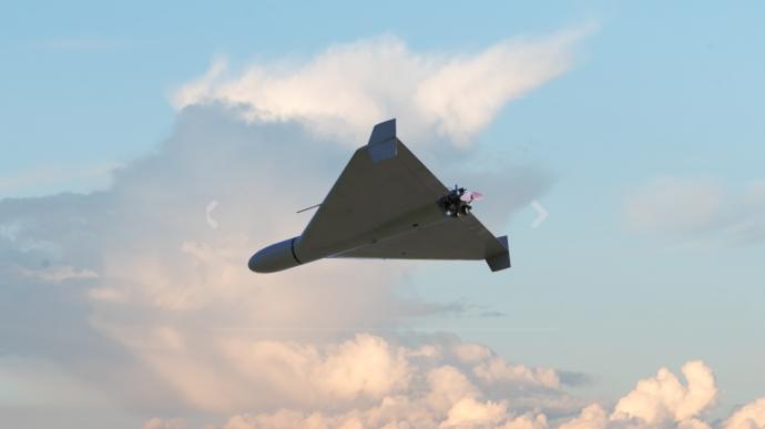 У центрі Києва впали уламки безпілотника, атака на столицю триває