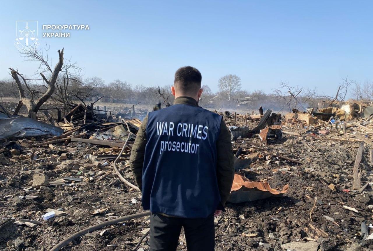 Двоє загиблих, семеро постраждалих — наслідки обстрілу росіянами громади на Дніпропетровщині