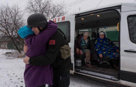 Житло, медицина, документи: яку допомогу можна отримати після евакуації з прифронту