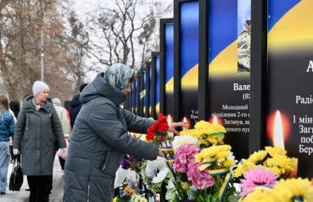 «Роботи ще на десятиліття»: як в Україні постає культура пам’яті про загиблих на війні