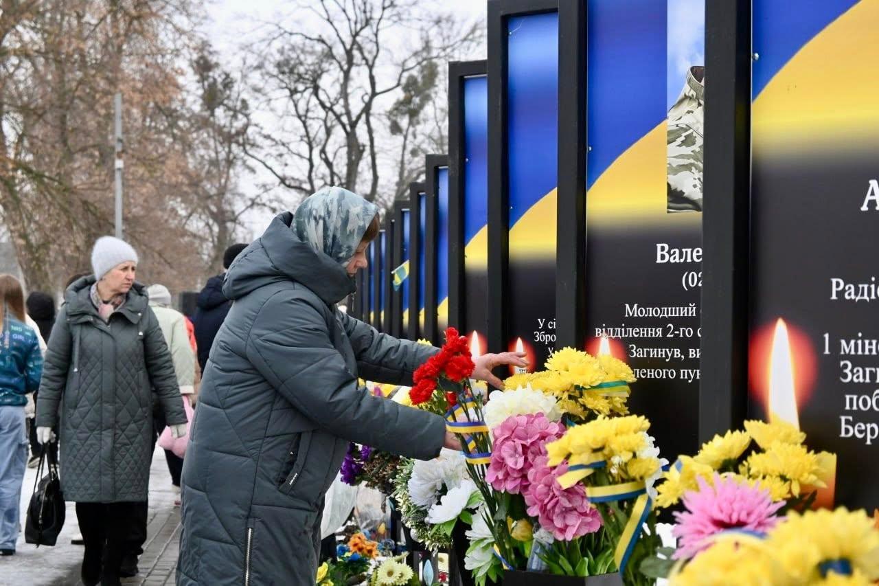 «Роботи ще на десятиліття»: як в Україні постає культура пам’яті про загиблих на війні