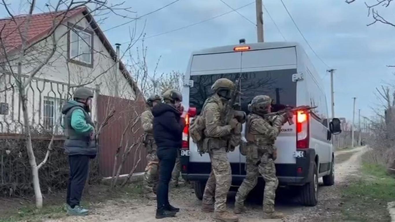 Після стрілянини в Одесі двоє патрульних перебувають у вкрай важкому стані