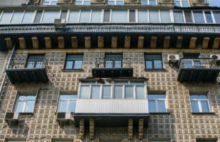 Чи всі стихійні фасади паплюжать вигляд українських міст?