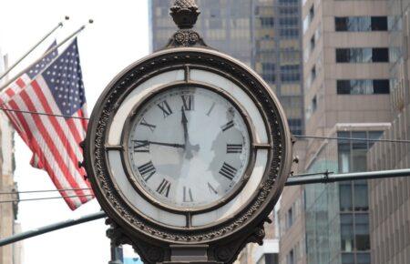 США частково зняли санкції з Білорусі