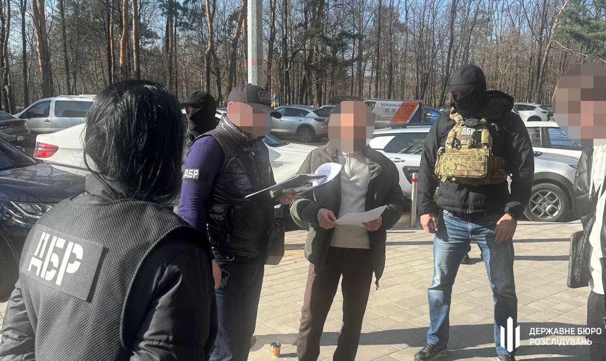 Полковника Нацгвардії затримали під час спроби купити інвалідність