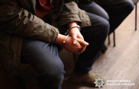 Чоловік поранив ножем військового ТЦК і поліціянта в Миколаєві