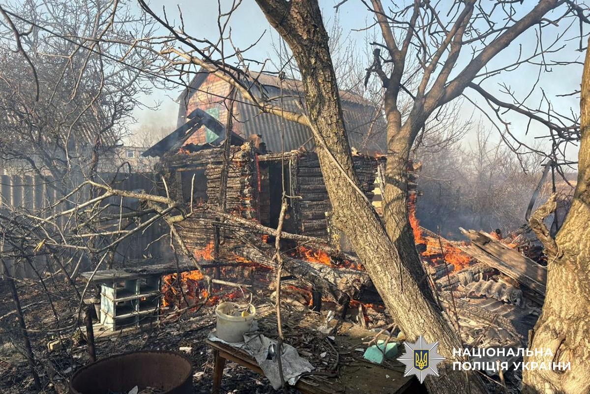 Окупанти продовжують обстріли Донеччини: двоє людей загинули, шестеро — поранені