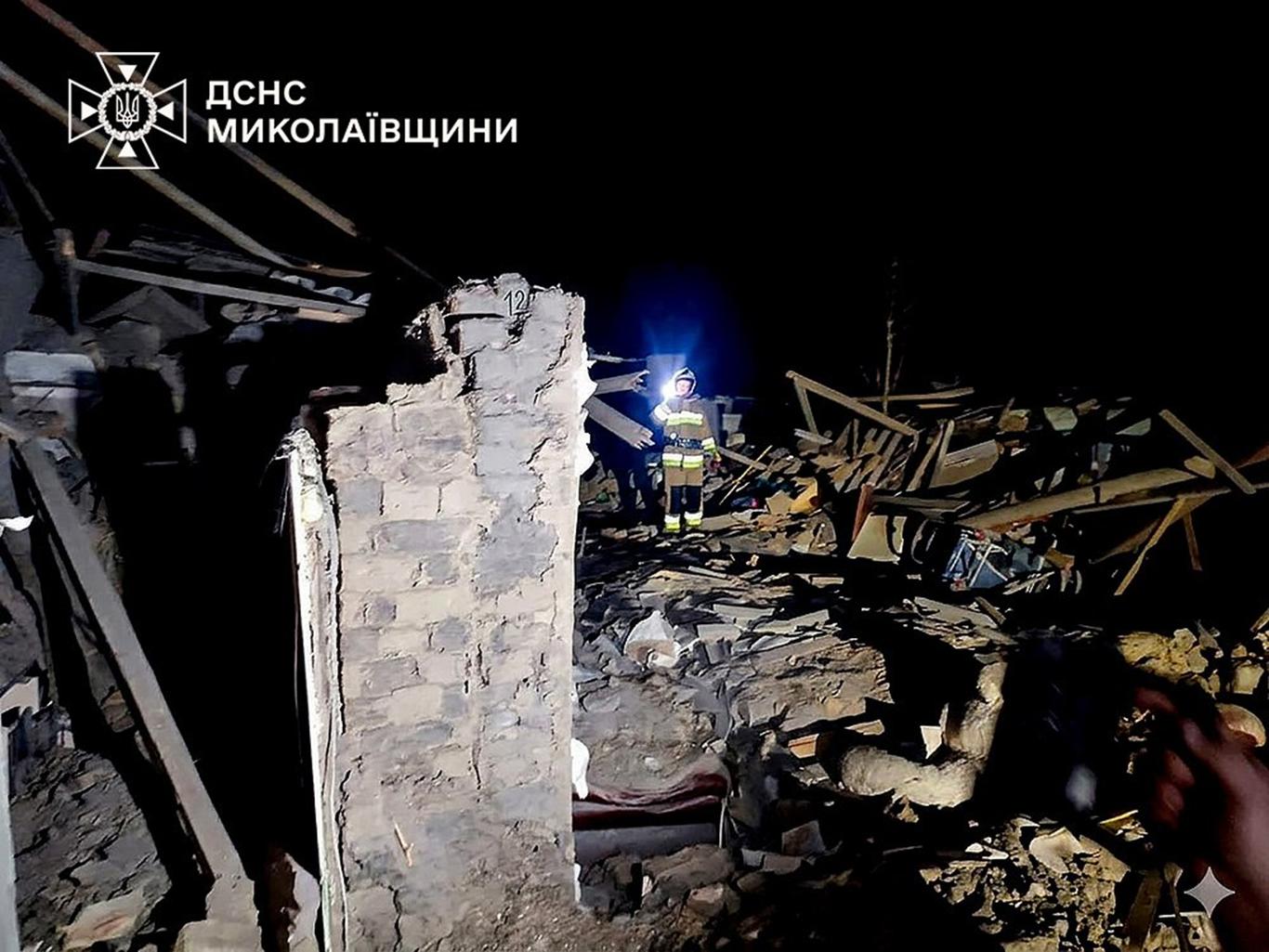 Двоє дітей загинули на Миколаївщині від вибуху газу (ФОТО)