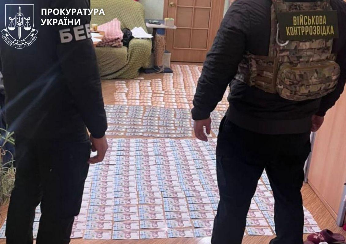 На Дніпропетровщині викрили корупційні схеми під час будівництва оборонних рубежів — генпрокурор