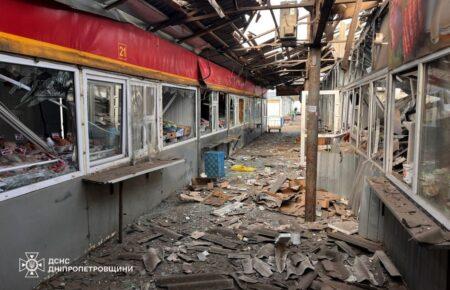 До 25 зросла кількість поранених через ранкові удари росіян по ринку у Нікополі