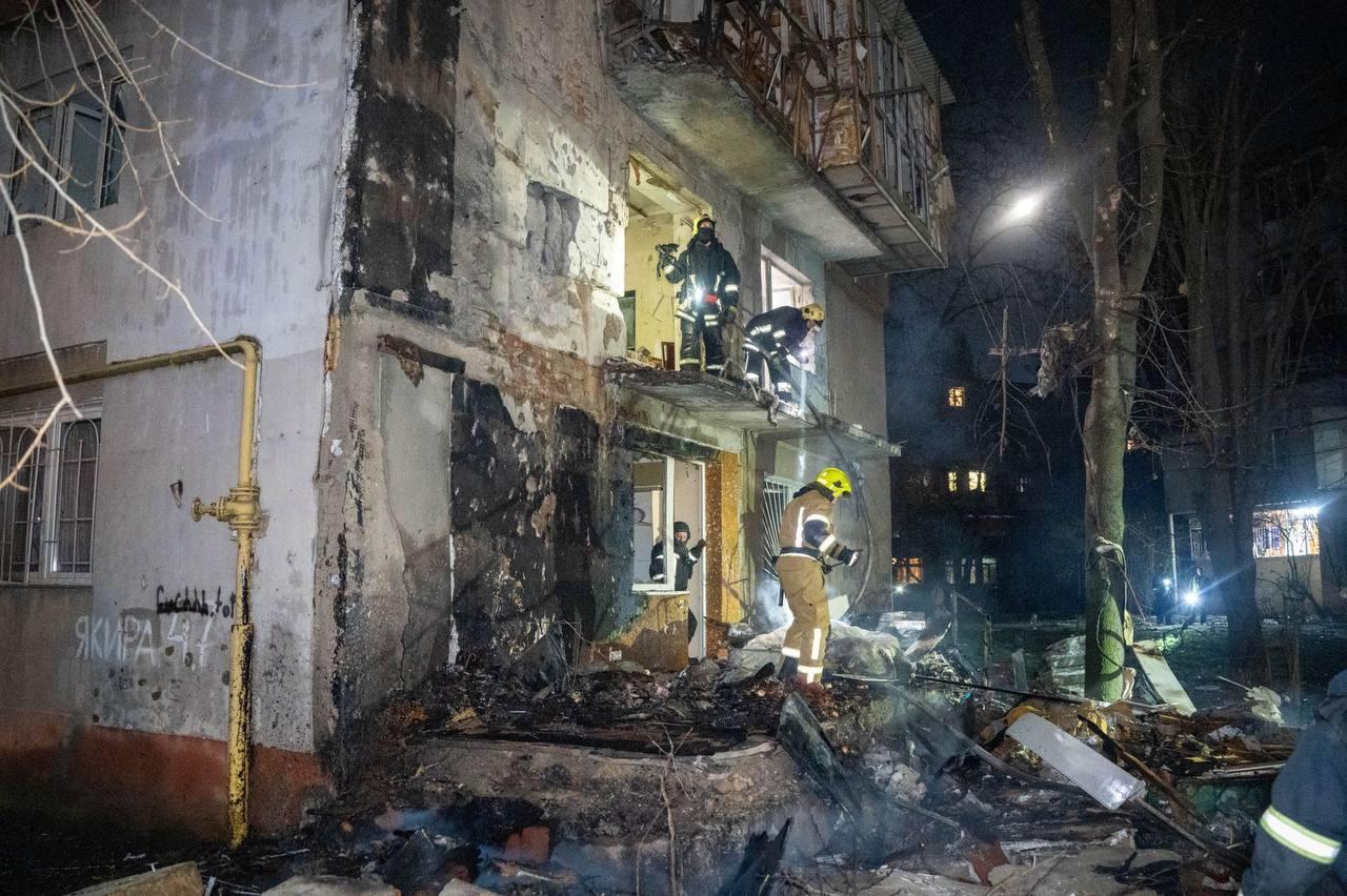 Окупанти атакували безпілотниками цивільну інфраструктуру Одещини: є постраждалі