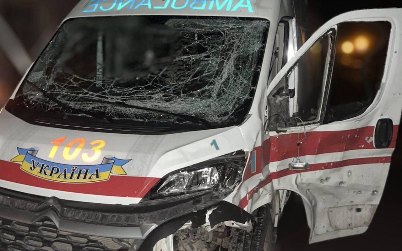 Уночі окупанти атакували медичний автомобіль на Сумщині: постраждали троє медиків