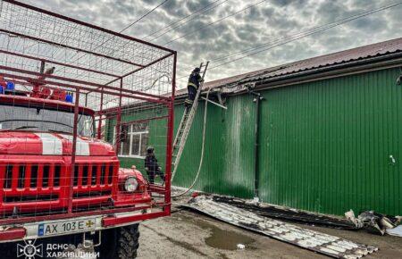 На Харківщині внаслідок російського удару постраждали 2 людей, виникла пожежа у магазині