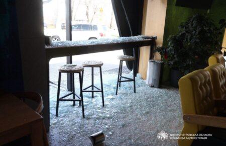 Дніпро — у жалобі за загиблими внаслідок російської атаки 14 квітня, вночі окупанти продовжили обстріли Дніпропетровщини