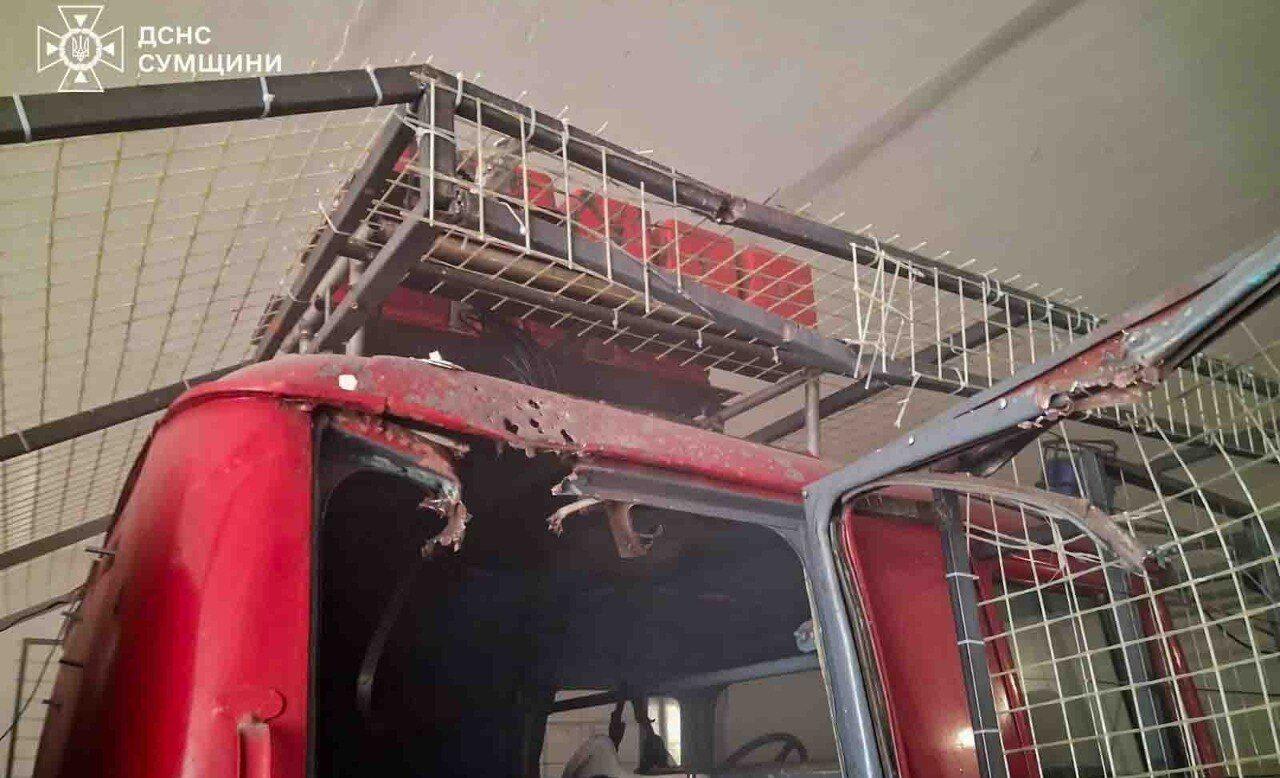 Окупанти вдарили безпілотником по пожежній частині на Сумщині