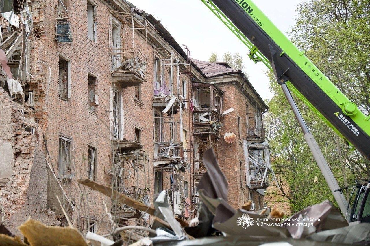 ОВА: Понад 20 годин хвилями росіяни атакували Дніпро. Вбили 6 людей, поранили — 47