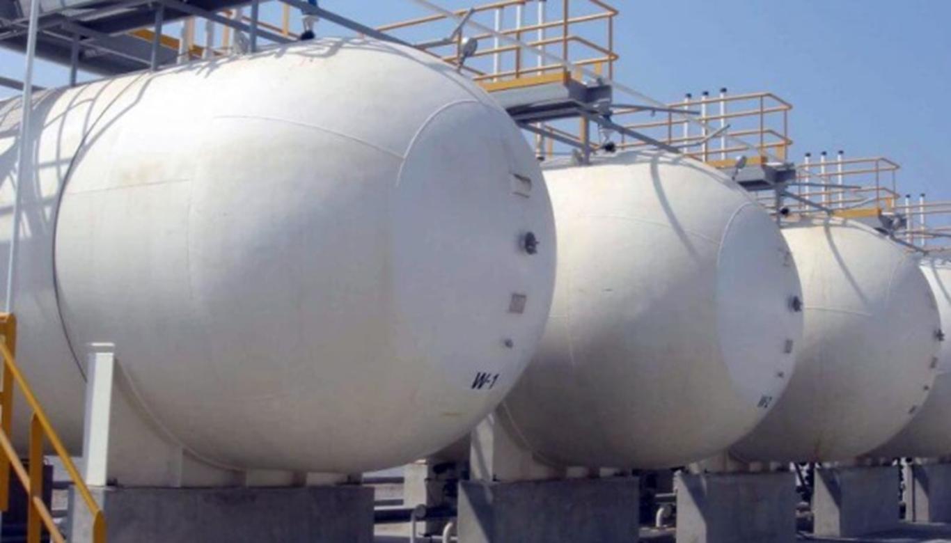 ЄС заборонив імпорт російського СПГ на спотовому ринку: що це означає