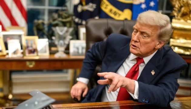 Вік Дональда Трампа дуже впливає на його дії, — колишній міністр оборони Болгарії Ноєв