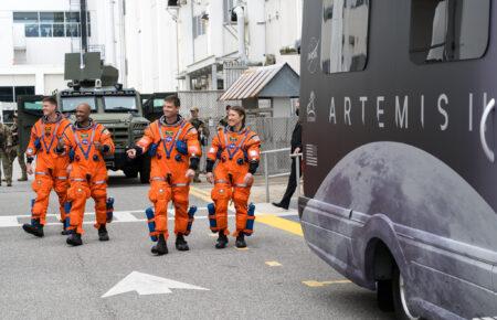 Корабель здійснив ключовий маневр: Місія Artemis II вирушила до Місяця